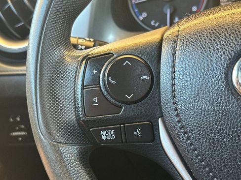 Used 2018 Toyota RAV4 LE w/ All Weather Liner Package FWD image 24