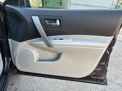 Used 2013 Nissan Rogue SL AWD/4WD image 25