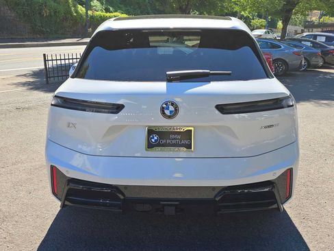 Used 2026 BMW iX xDrive60 w/ M Sport Package AWD/4WD image 5