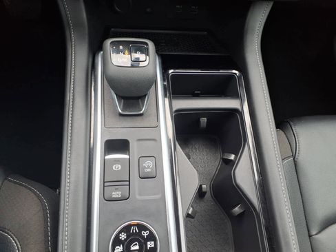 Used 2023 Nissan Pathfinder SL w/ SL Premium Package image 12