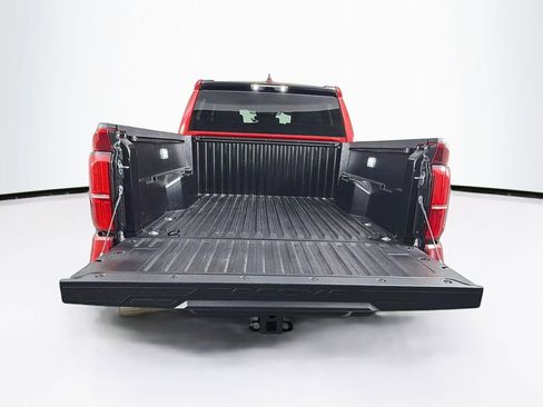 Used 2025 Toyota Tacoma SR5 AWD/4WD image 27
