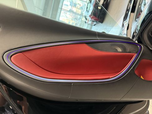 Used 2023 McLaren Artura RWD image 14