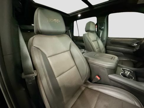 Used 2024 Chevrolet Tahoe High Country AWD/4WD image 31