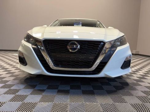 Used 2022 Nissan Altima 2.5 S image 3