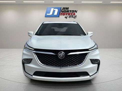 Used 2023 Buick Enclave Avenir w/ Avenir Technology Package image 2