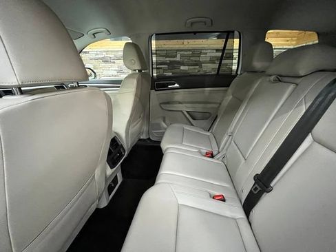 Used 2018 Volkswagen Atlas SE AWD/4WD image 29