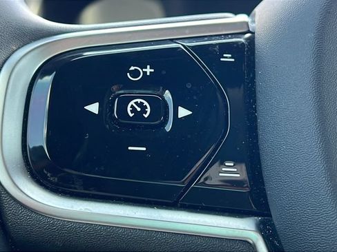 Certified 2023 Volvo XC90 B6 Plus w/ Protection Package Premier AWD/4WD image 22