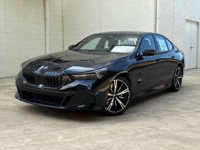 New 2026 BMW 550e xDrive w/ Premium Package