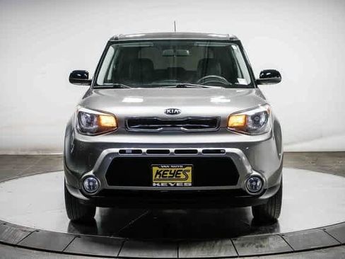 Used 2016 Kia Soul + image 6