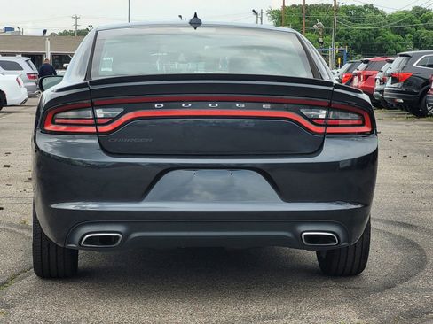 Used 2017 Dodge Charger R/T RWD image 13