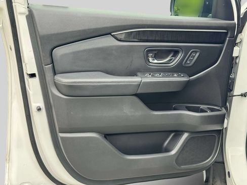 Used 2023 Honda Pilot Elite image 33