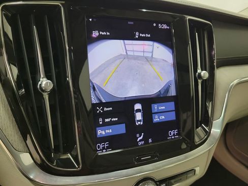 Used 2022 Volvo S60 B5 Inscription image 29