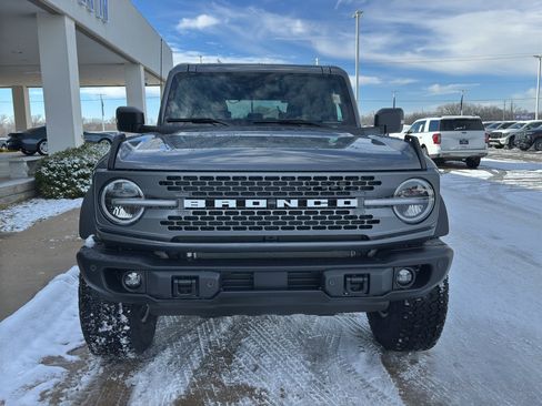 New 2025 Ford Bronco Badlands image 8
