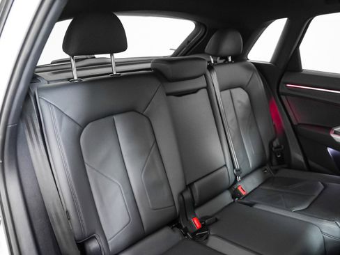 Certified 2022 Audi Q3 2.0T Premium Plus image 11