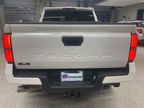 Used 2024 Toyota Tacoma TRD Sport image 7