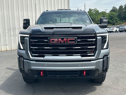 Used 2024 GMC Sierra 2500 AT4 w/ AT4 Premium Plus Package AWD/4WD image 3