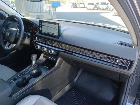 Used 2024 Honda Civic Touring image 33