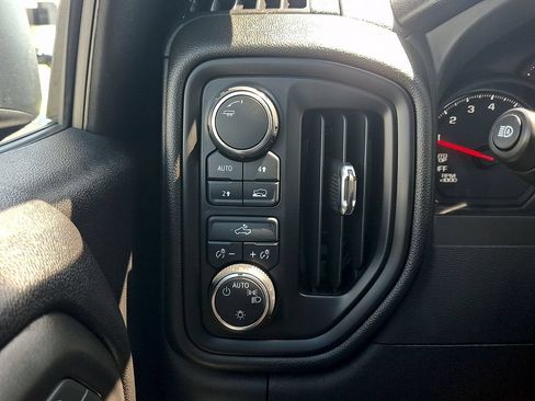 Certified 2024 Chevrolet Silverado 1500 Custom AWD/4WD image 22