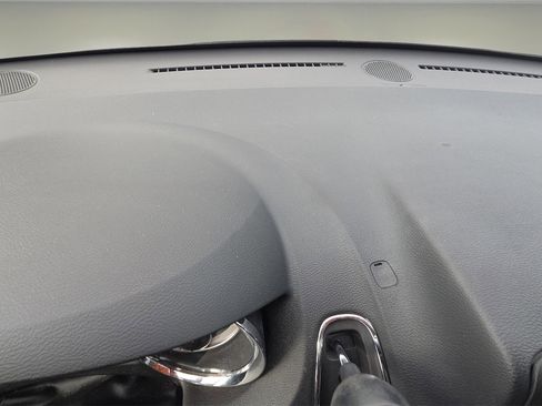 Used 2017 Dodge Grand Caravan SE w/ Power Window Group image 9