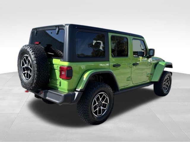 Used 2025 Jeep Wrangler Unlimited Rubicon w/ Safety Group AWD/4WD image 17