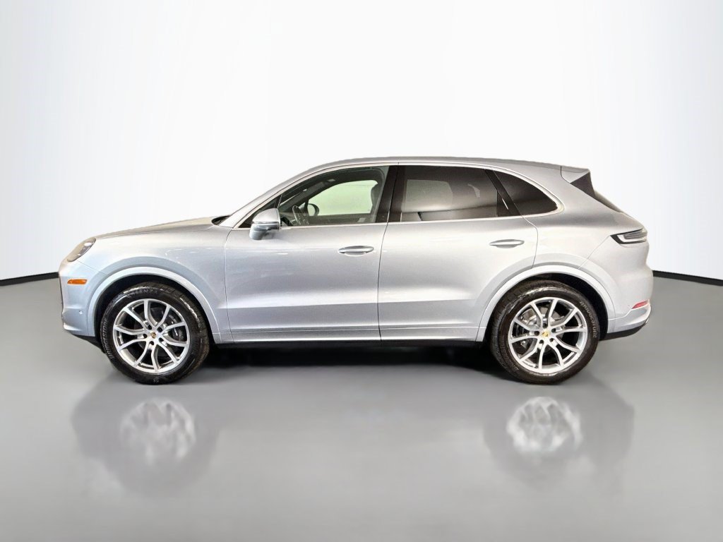 Used 2024 Porsche Cayenne w/ Premium Package Plus (PFM) AWD/4WD image 6