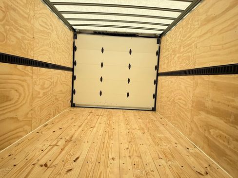 New 2026 RAM ProMaster 3500 w/ Convenience Group FWD image 25