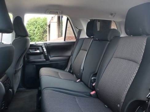 Used 2018 Toyota 4Runner TRD Off-Road image 27