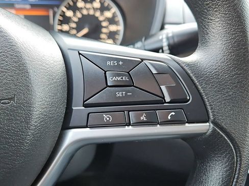 Used 2025 Nissan Altima 2.5 SV FWD image 22
