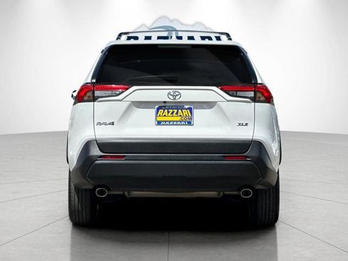 Used 2023 Toyota RAV4 XLE w/ Convenience Package FWD image 4