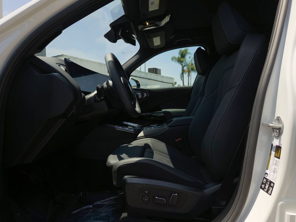 Used 2026 BMW X3 xDrive30i w/ Convenience Package AWD/4WD image 9