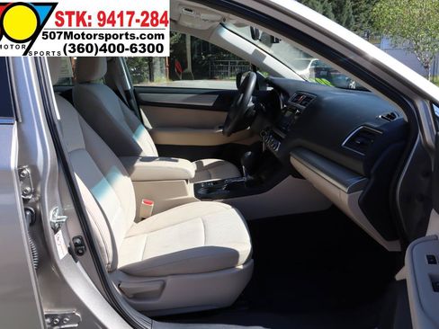 Used 2019 Subaru Outback 2.5i AWD/4WD image 21