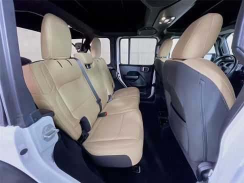 Used 2021 Jeep Wrangler Unlimited Sport image 30