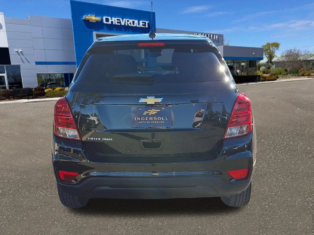 Used 2022 Chevrolet Trax LS w/ Tint and Cruise Package AWD/4WD image 23