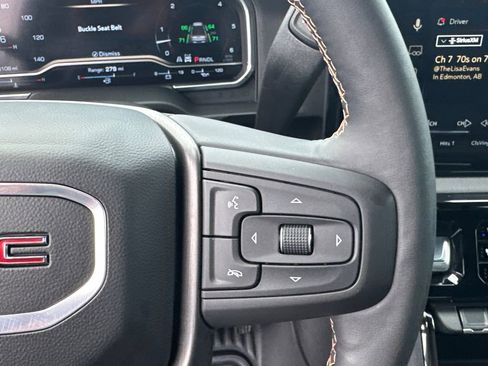 Used 2025 GMC Sierra 2500 AT4 w/ AT4 Premium Plus Package AWD/4WD image 27
