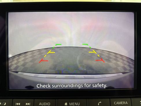 Used 2022 Nissan Rogue SV FWD image 16