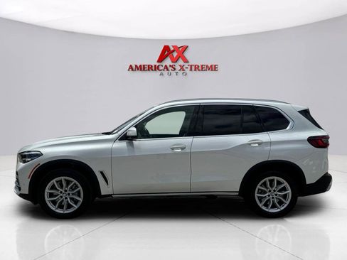 Used 2022 BMW X5 xDrive40i w/ Premium Package AWD/4WD image 2