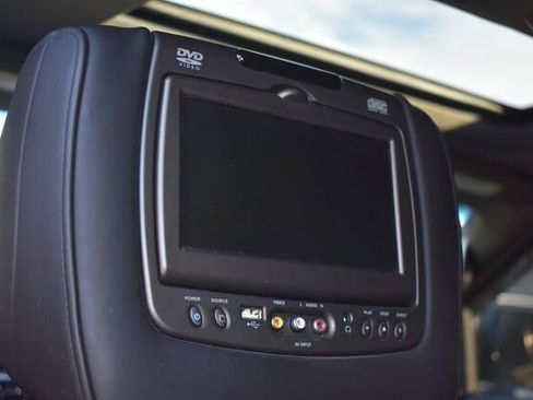 Used 2016 Cadillac Escalade Platinum AWD/4WD image 31