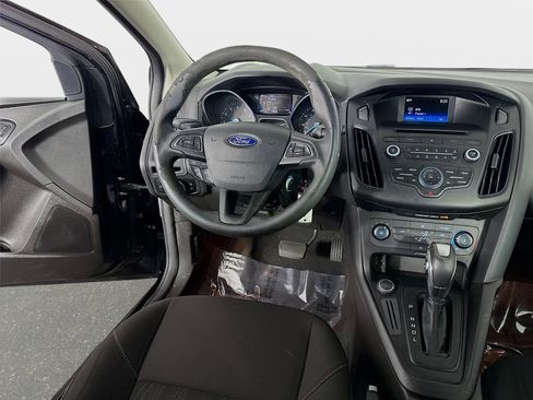 Used 2016 Ford Focus SE FWD image 21
