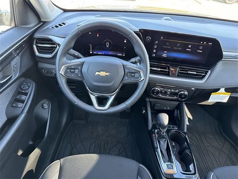 Used 2026 Chevrolet TrailBlazer LT w/ Convenience Package image 14