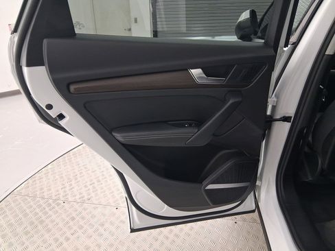 Used 2022 Audi Q5 2.0T Premium Plus w/ Premium Plus Package image 30