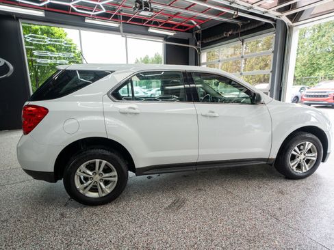 Used 2015 Chevrolet Equinox LS FWD image 4