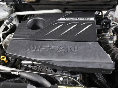 Used 2022 Nissan Rogue SV AWD/4WD image 14