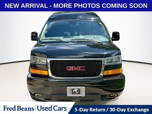 Used 2021 GMC Savana 2500 RWD image 2