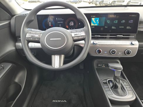 New 2026 Hyundai Kona SE FWD image 9