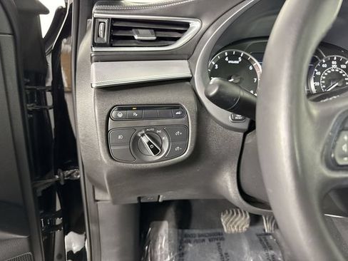 Used 2021 INFINITI QX50 Luxe w/ Appearance Package AWD/4WD image 15