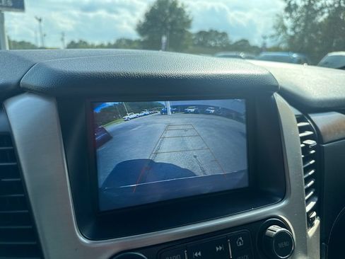 Used 2020 GMC Yukon XL Denali AWD/4WD image 19