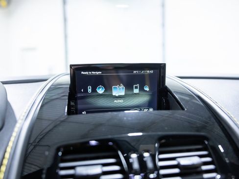 Used 2016 Aston Martin V12 Vantage S image 35