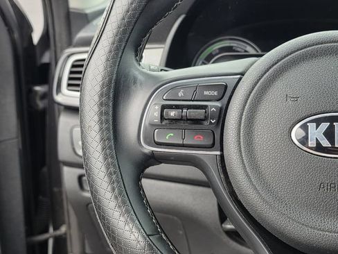 Used 2018 Kia Niro EX w/ Option Group 020 FWD image 23