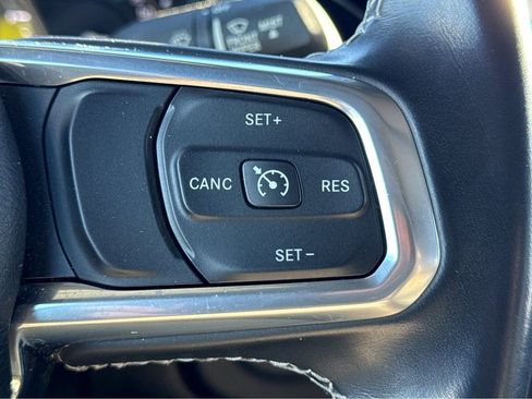 Certified 2022 Jeep Wrangler Unlimited Sahara image 17