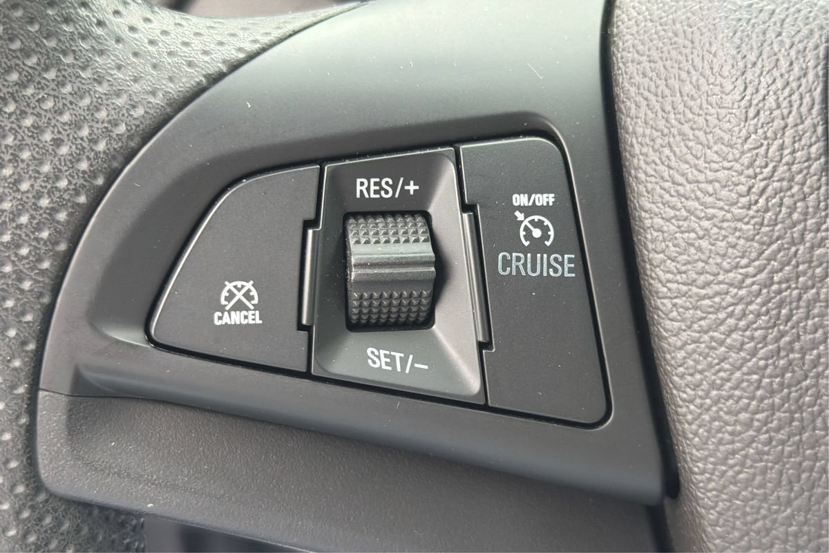 Used 2020 Chevrolet Trax LS w/ Tint and Cruise Package FWD image 29
